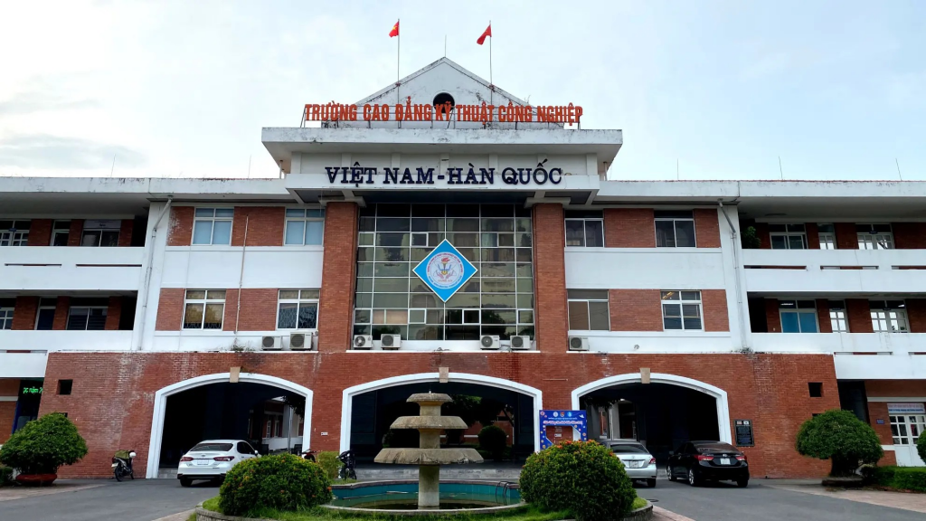 Trường Cao đẳng Kỹ thuật công nghiệp Việt Nam - Hàn Quốc