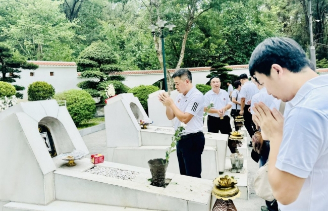 Trường Đại học Sư phạm TDTT Hà Nội tổ chức nhiều hoạt động tri ân các Anh hùng liệt sỹ