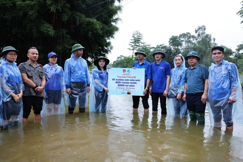 Tập trung nguồn lực hỗ trợ Nhân dân vùng lũ, lụt