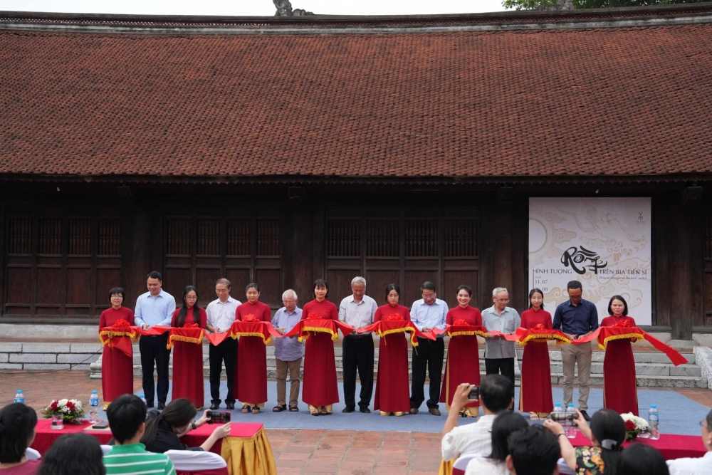 Trưng bày chuyên đề “Hình tượng rồng trên bia Tiến sĩ”