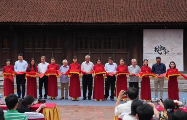 Trưng bày chuyên đề “Hình tượng rồng trên bia Tiến sĩ”