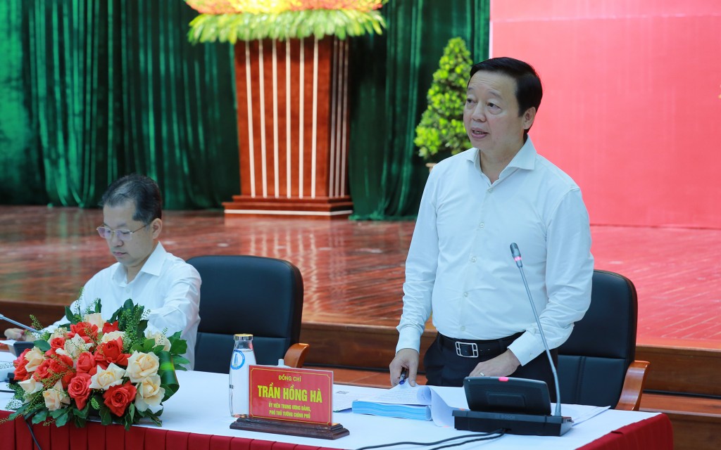 Phó Thủ tướng Trần Hồng Hà nhấn mạnh ý nghĩa quan trọng của việc xây dựng nền kinh tế mở nhưng bảo đảm tính độc lập, tự chủ - Ảnh: VGP/Minh Khôi