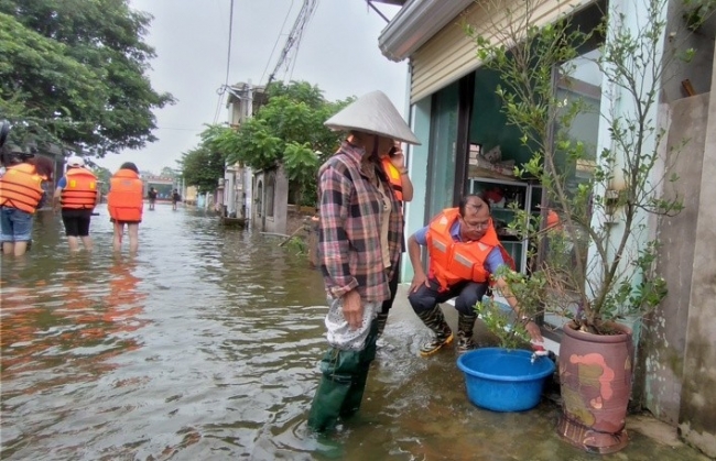 Hà Nội dồn lực ổn định cuộc sống người dân vùng lũ