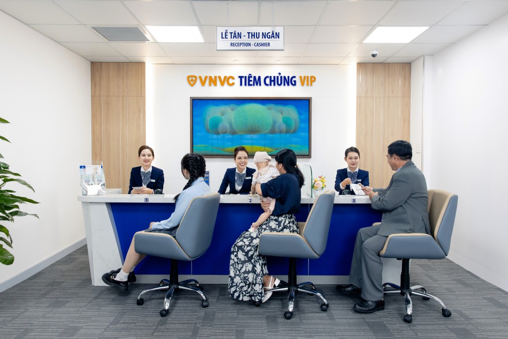 Ngày 3/8/2024, VNVC ra mắt dịch vụ Tiêm chủng vắc xin VIP với không gian riêng tư, sang trọng, đẳng cấp, tách biệt với khu vực tiêm chủng vắc xin tiêu chuẩn