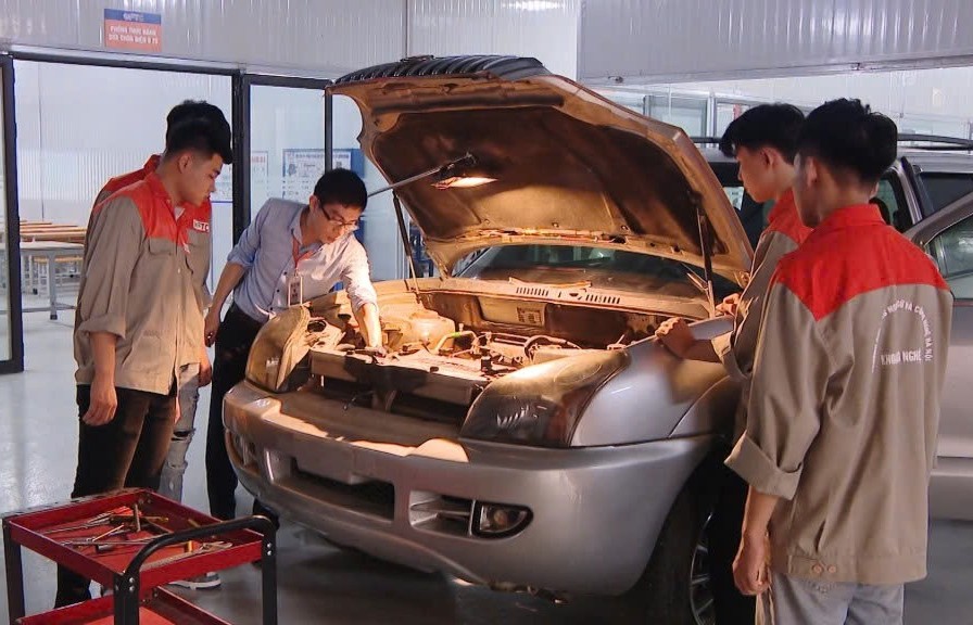 Những thí sinh đỗ đại học nhưng vẫn chọn trường nghề