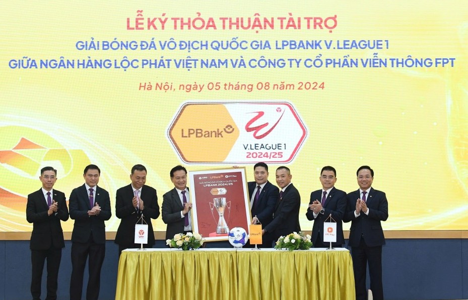 LPBank trở thành nhà tài trợ chính Giải bóng đá vô địch quốc gia LPBank V.League 1 – 2024/25