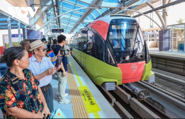 Metro Nhổn - ga Hà Nội chính thức vận hành