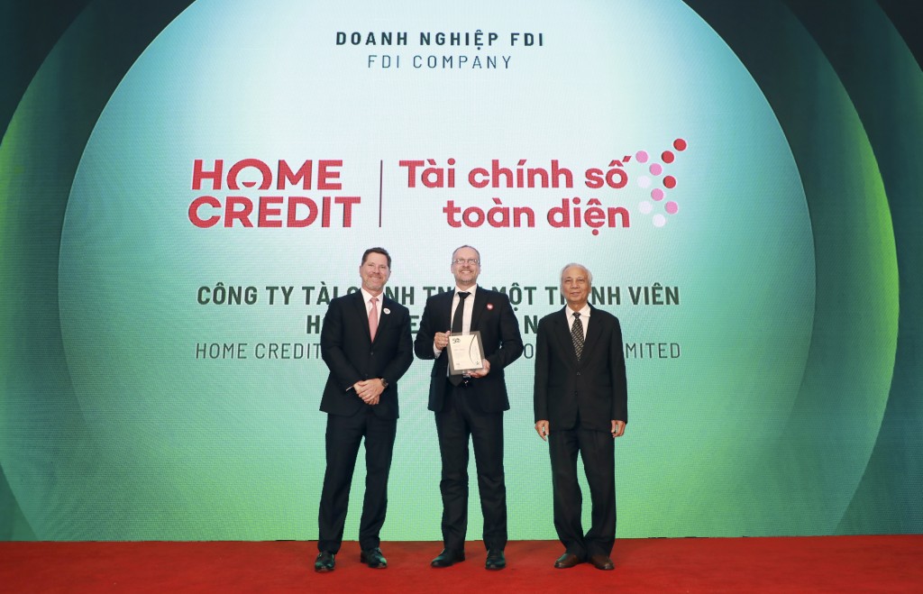 Home Credit liên tiếp 2 năm liền lọt top 50 doanh nghiệp phát triển bền vững tiêu biểu