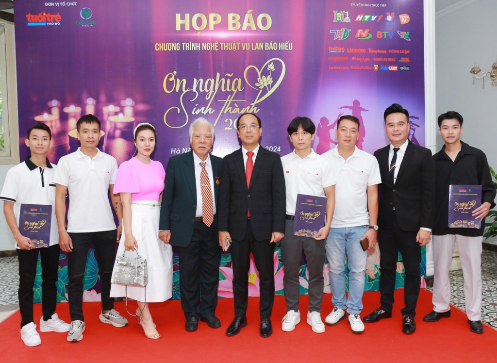Ơn nghĩa sinh thành 2024 - sáng tạo, ý nghĩa và tình cảm hơn