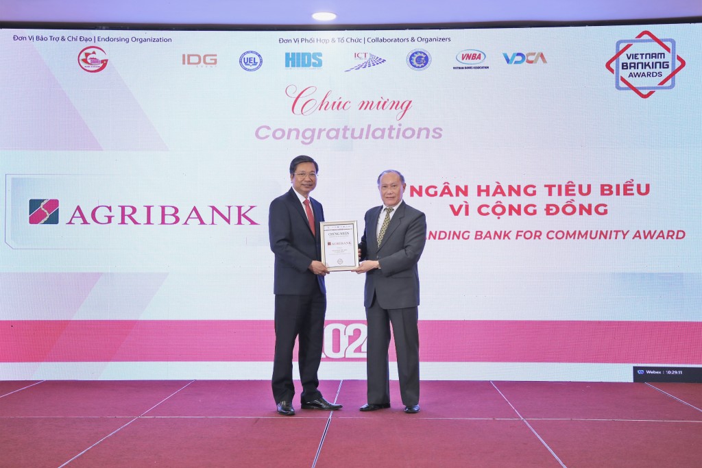 Agribank nhiều năm liền nhận được danh hiệu “Ngân hàng tiêu biểu vì cộng đồng”