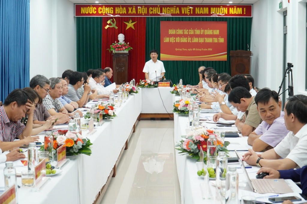 Quang cảnh cuộc họp