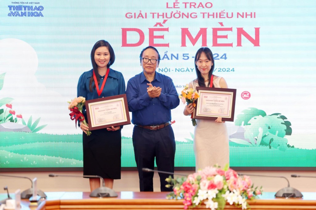 Bản thảo tác phẩm đã đạt Giải Khát vọng Dế Mèn của Giải thưởng Thiếu nhi Dế Mèn lần thứ 5, năm 2024 do Báo Thể thao và Văn hóa - Thông tấn xã Việt Nam tổ chức