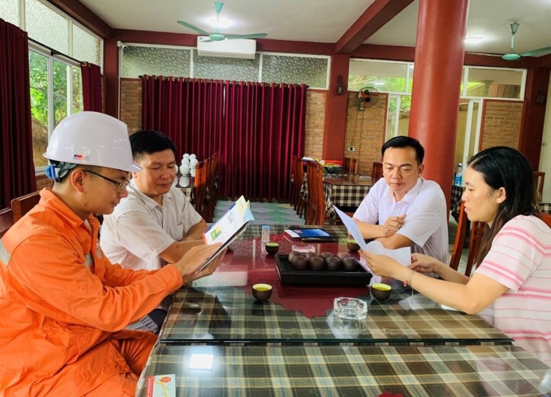 Điện lực Hoa Lư (PC Ninh Bình) tư vấn khách hàng sử dụng điện tiết kiệm