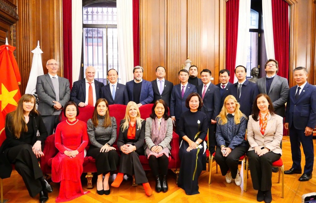 Đoàn đại biểu TP Hà Nội thăm, làm việc tại Argentina