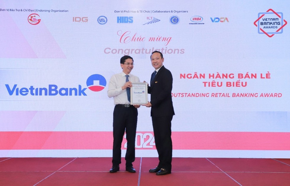 VietinBank được vinh danh “Ngân hàng Bán lẻ tiêu biểu” năm 2024