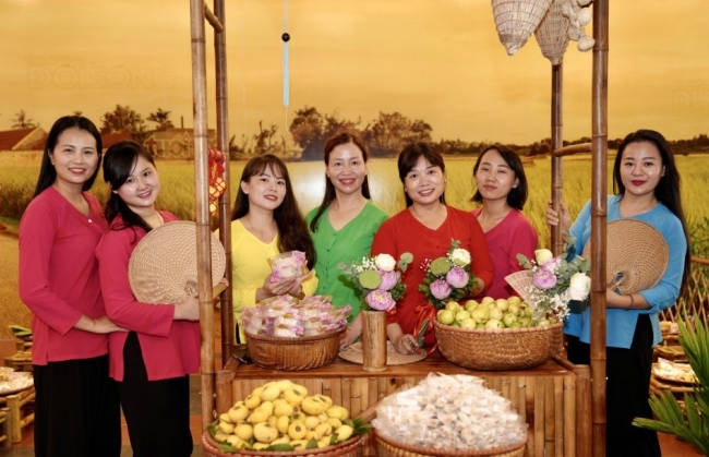 Lưu giữ hồn quê qua không gian "trở về bên mẹ"
