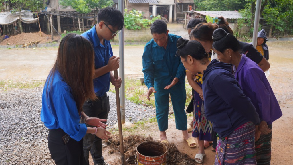 Chuyển giao kỹ thuật mô hình ủ phân hữu cơ