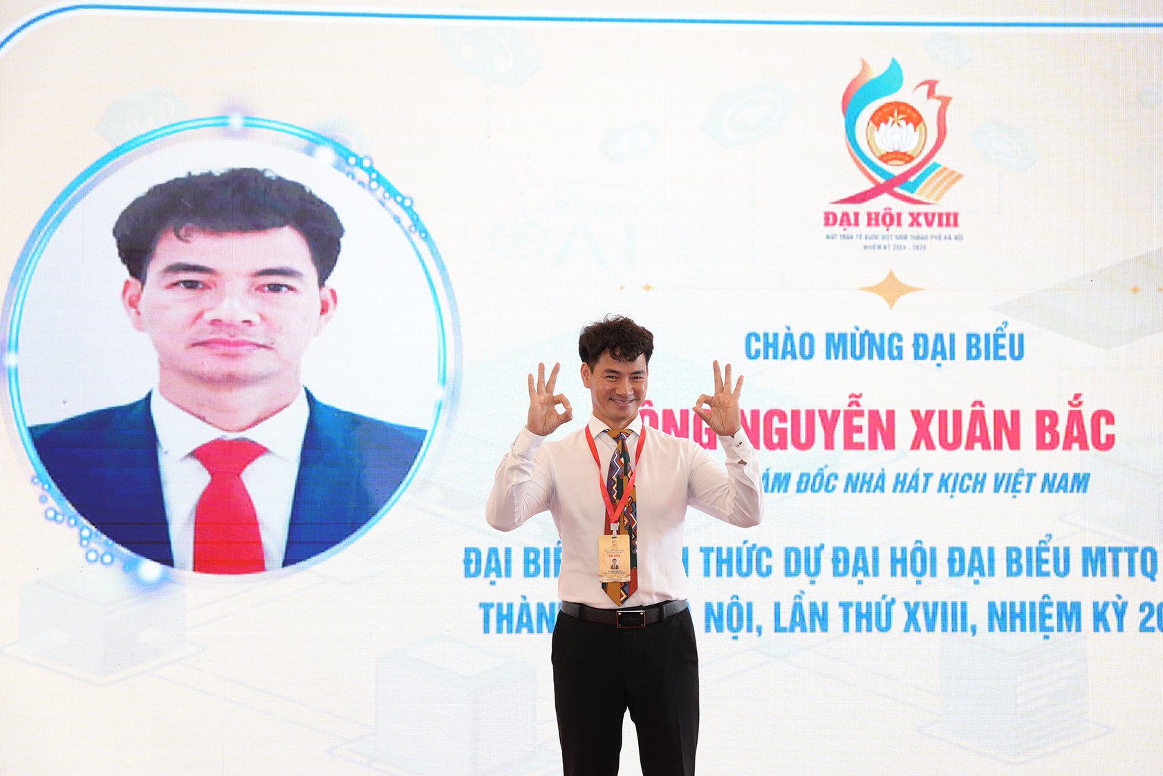 NSND Xuân Bắc - Giám đốc Nhà hát Kịch Việt Nam vui vẻ, hạnh phúc khi được tham gia đại hội lần này