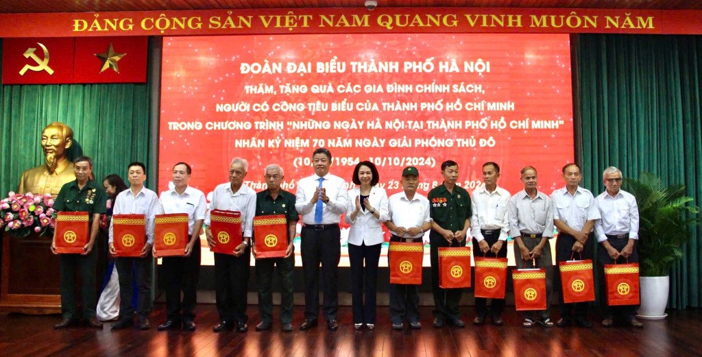 Tri ân người có công, chia sẻ với gia đình chính sách