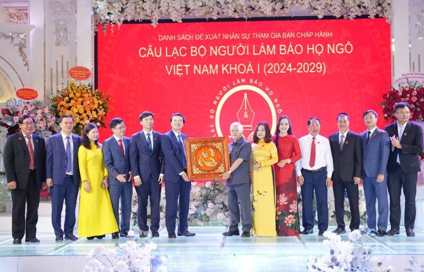 Câu lạc bộ Người làm báo họ Ngô Việt Nam tổ chức thành công đại hội lần thứ nhất