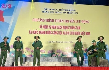 Chương trình tuyên truyền lưu động công phu và phong phú