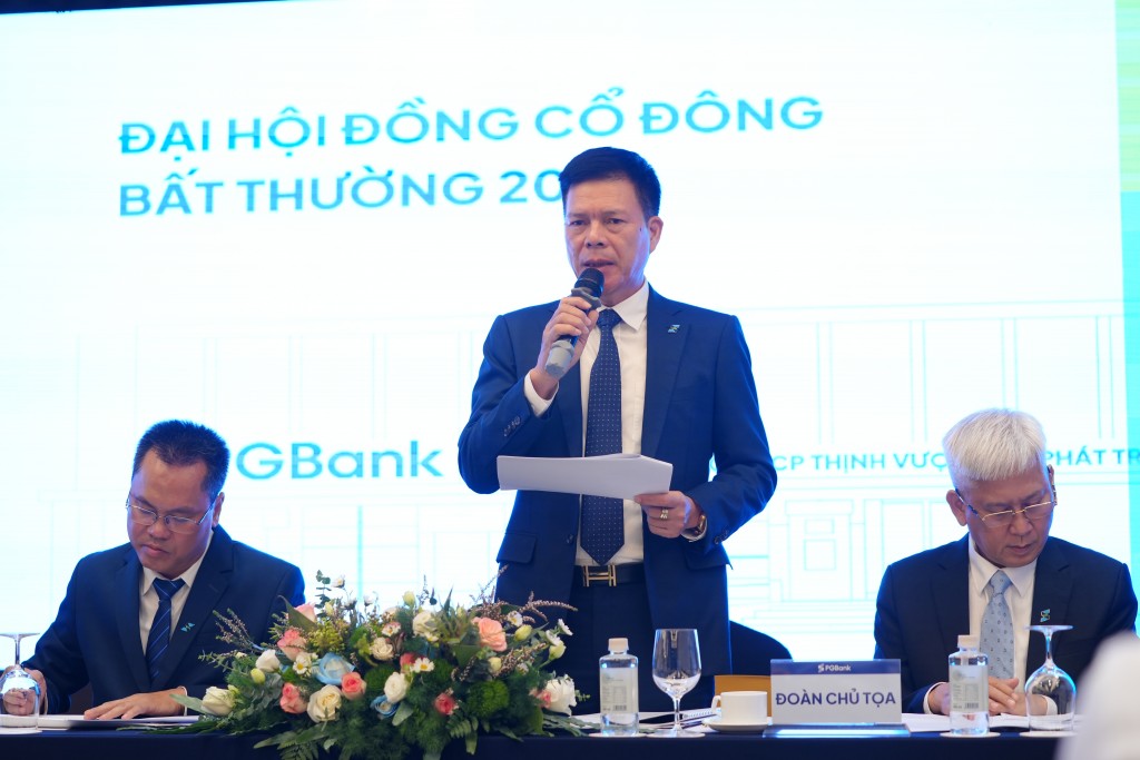 Ông Phạm Mạnh Thắng - Chủ tịch HĐQT PGBank điều hành Đại hội 1