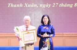 636 đảng viên quận Thanh Xuân được nhận Huy hiệu Đảng