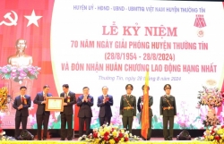 Huyện Thường Tín vinh dự đón Huân chương Lao động hạng Nhất