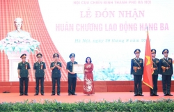 Hội Cựu chiến binh TP Hà Nội đón nhận Huân chương Lao động hạng Ba