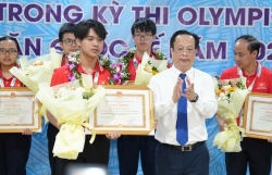 Thành tích đáng nể của 5 học sinh giành huy chương Olympic IOAA