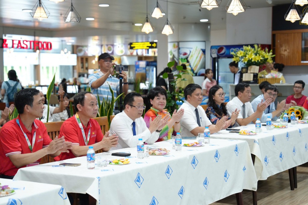 Học sinh Hà Nội thắng lớn ở kỳ thi Olympic quốc tế IOAA