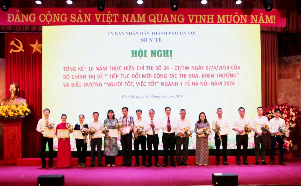 Biểu dương “Người tốt, việc tốt” ngành Y tế Hà Nội năm 2024