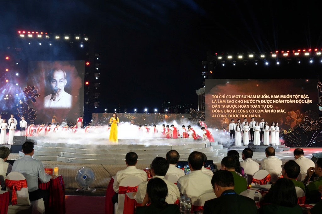 Đặc sắc Chương trình chính luận nghệ thuật đặc biệt “Lời Người để lại”