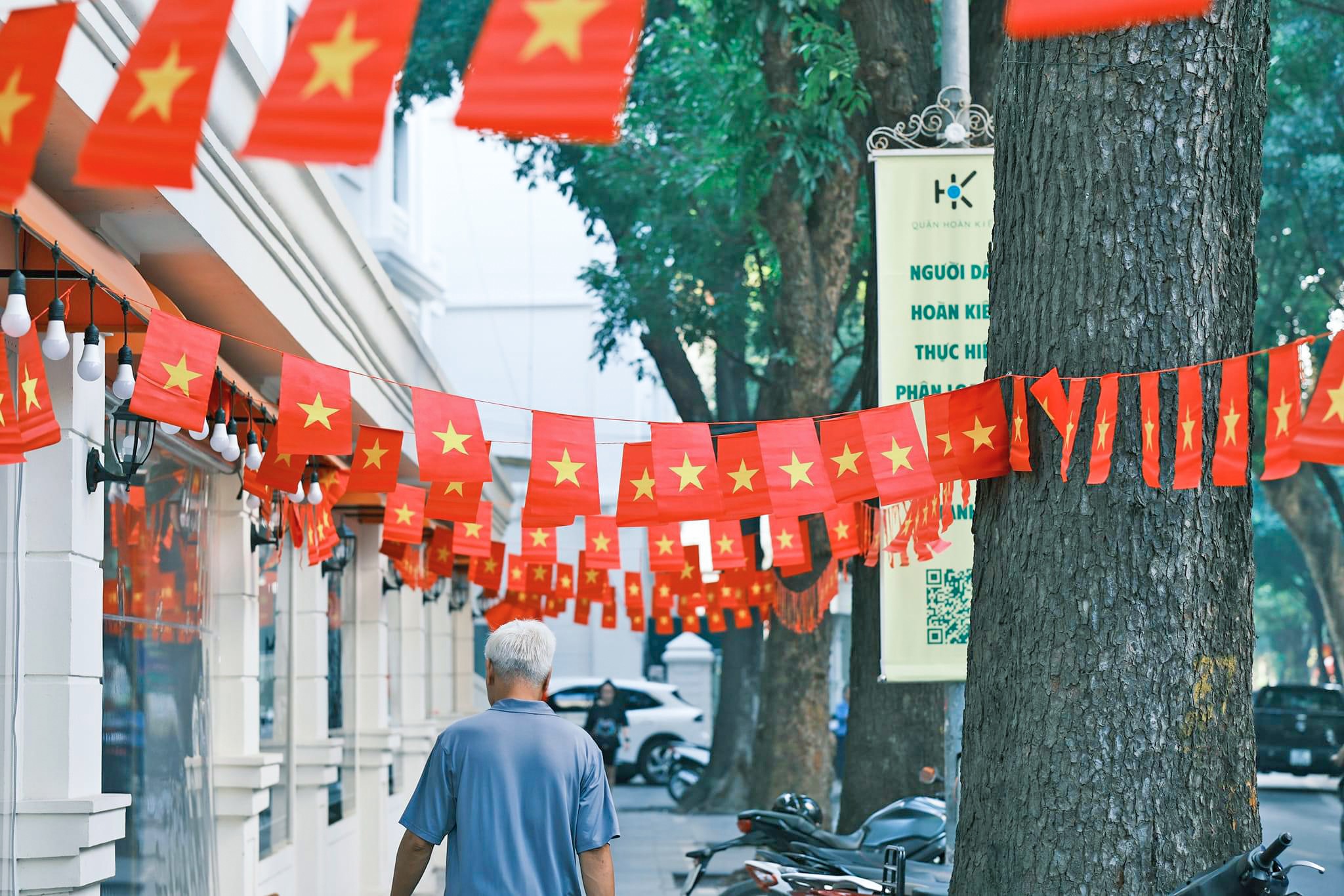 Hà Nội rực rỡ cờ hoa chào mừng Quốc khánh