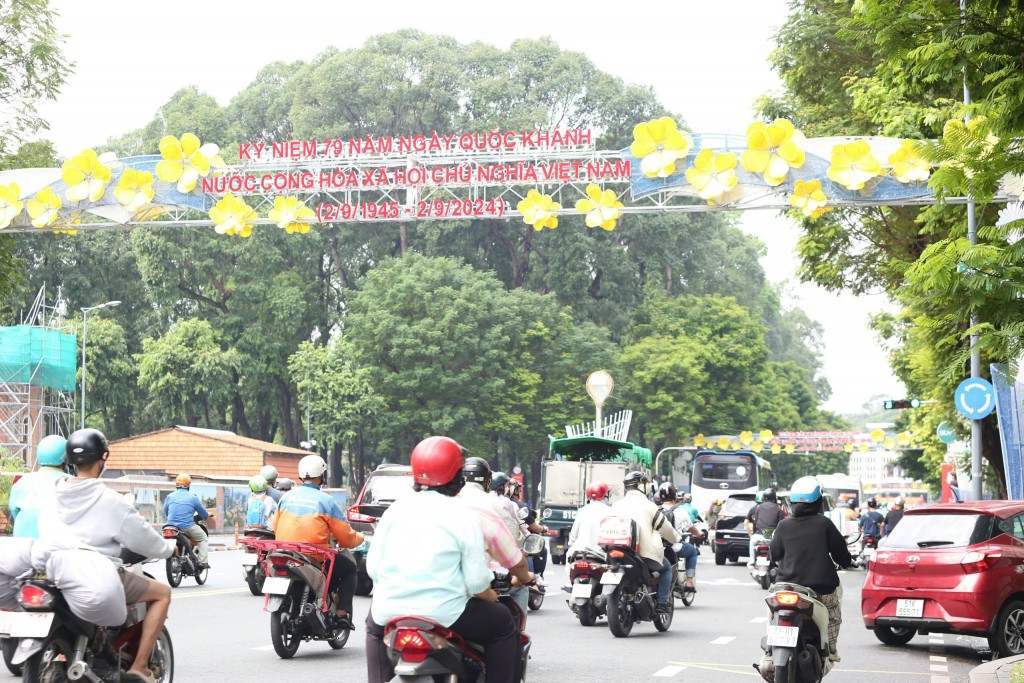 Tại trục đường trung tâm Lê Duẩn