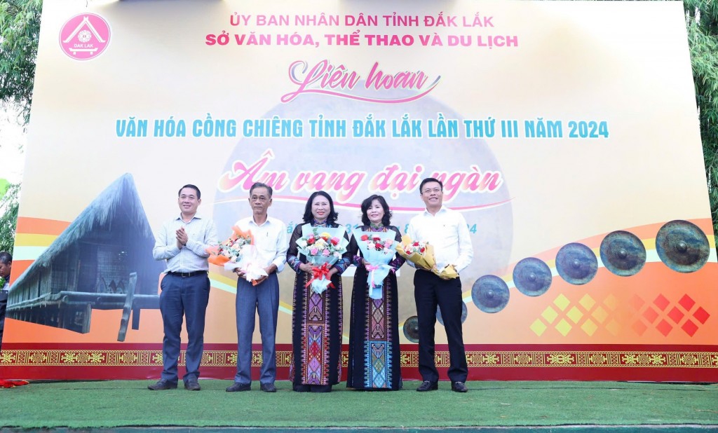 Liên hoan văn hóa cồng chiêng tỉnh lần thứ 3 với chủ đề “Âm vang đại ngàn”, diễn ra từ ngày 31/8 – 1/9 tại thành phố Buôn Ma Thuột.