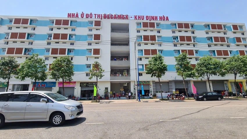 Hình 1: Dự án nhà ở xã hội tại Định Hòa thuộc phường Định Hòa, TP Thủ Dầu Một, tỉnh Bình Dương do Tổng Công ty Becamex IDC thực hiện. Ảnh: Lê Ánh