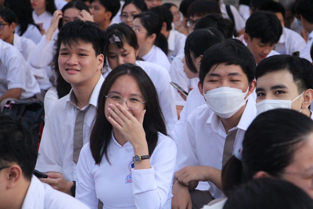 Học sinh TP Hồ Chí Minh rạng rỡ đón chào năm học mới