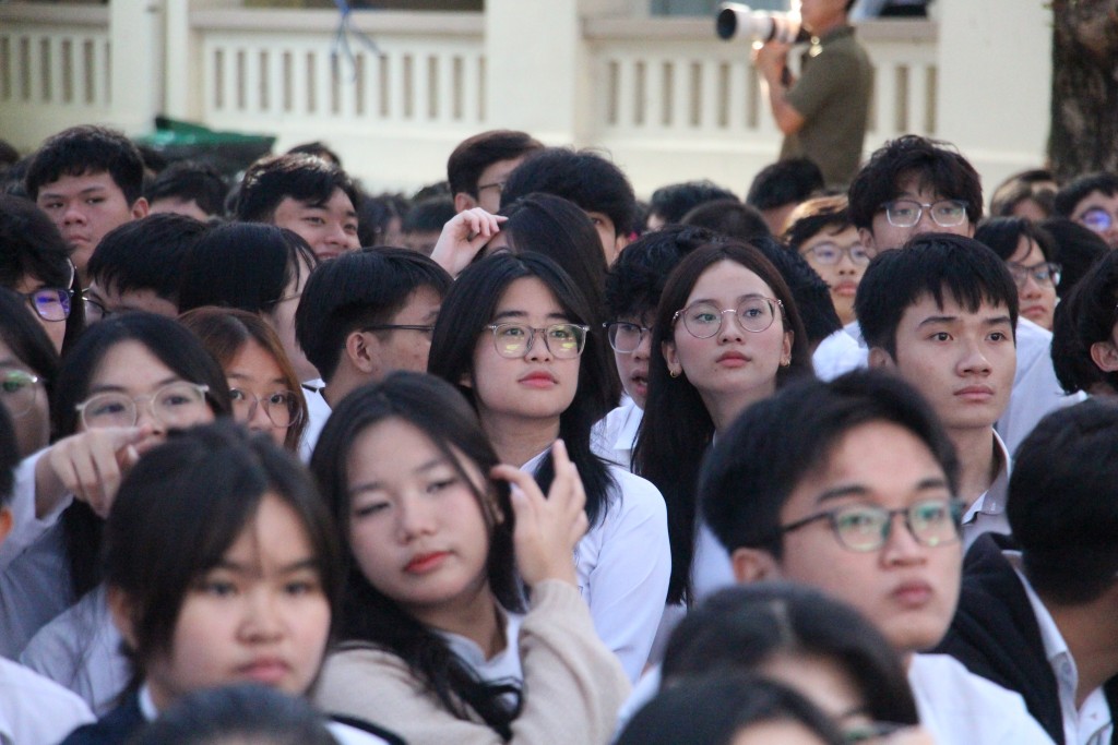 Học sinh TP Hồ Chí Minh rạng rỡ đón chào năm học mới