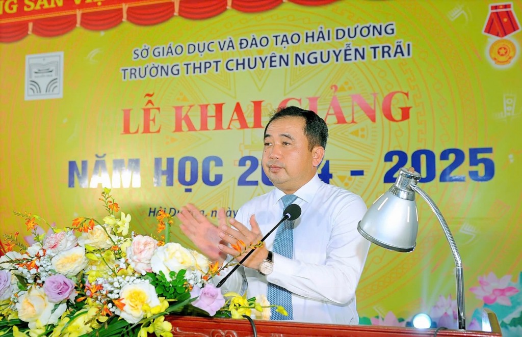 Gần 500.000 học sinh Hải Dương hân hoan tới trường khai giảng