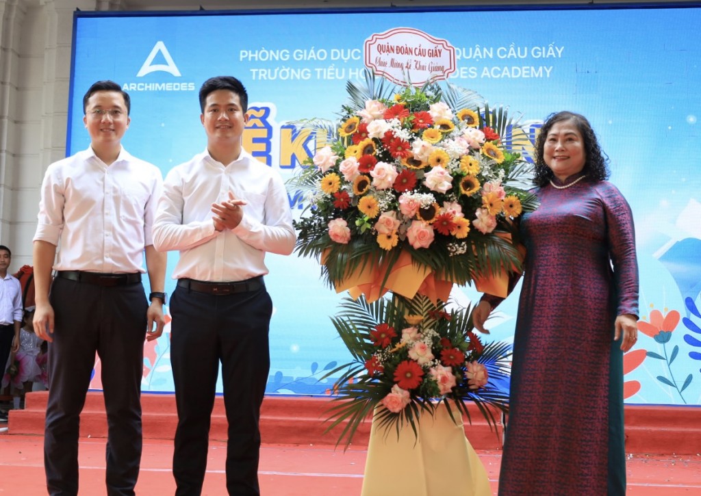 Tưng bừng lễ khai giảng tại trường Tiểu học Archimedes Academy