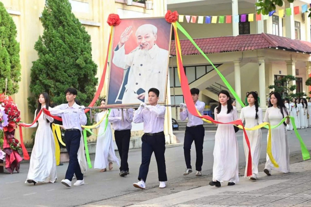 Rộn ràng tiếng trống trường chào năm học mới