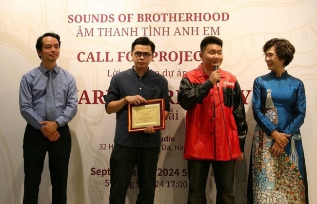 8 tài năng trẻ đoạt giải "Âm thanh tình anh em"