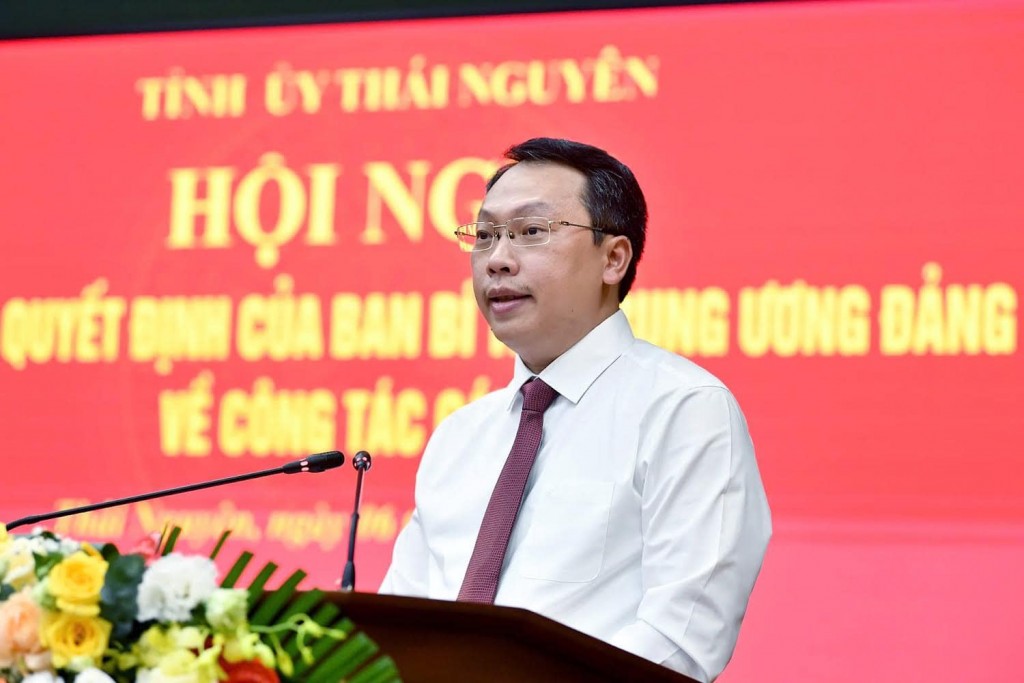 Đồng chí Nguyễn Huy Dũng, Phó Bí thư Tỉnh ủy Thái Nguyên nhiệm kỳ 2020 - 2025 phát biểu tại Hội nghị