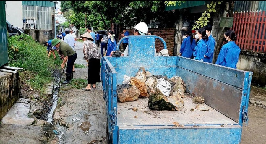 Tuổi trẻ Quảng Ninh ra quân hỗ trợ người dân ứng phó bão Yagi