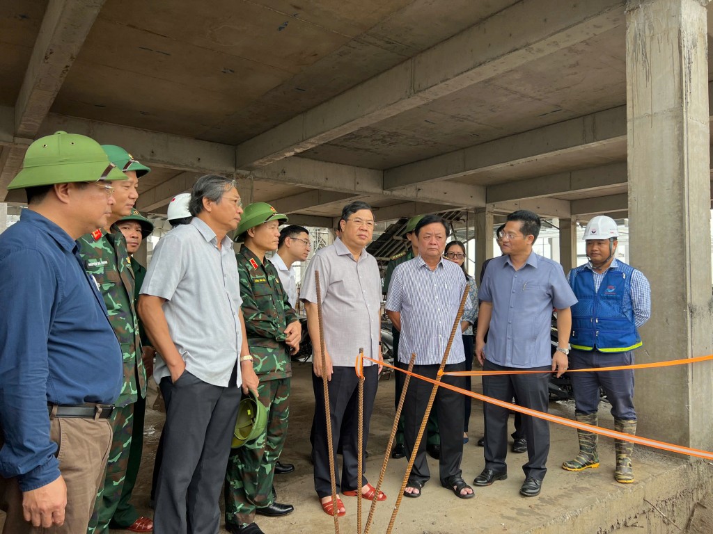 Bộ trưởng Lê Minh Hoan kiểm tra phòng chống bão YAGI tại Nam Định