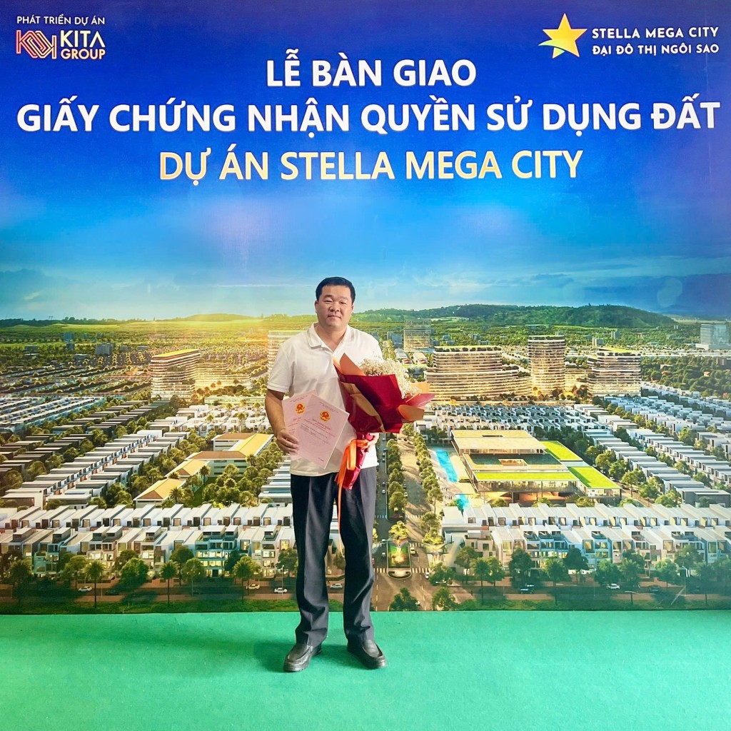 KITA Group liên tục bàn giao sổ đỏ tới tay khách hàng