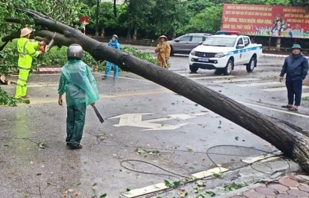 Bí thư Huyện ủy Mê Linh trực tiếp kêu gọi người dân ứng phó bão Yagi