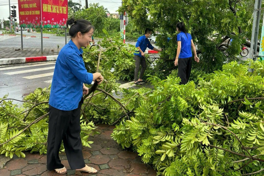 579 đội thanh niên tình nguyện hỗ trợ khắc phục hậu quả bão YAGI