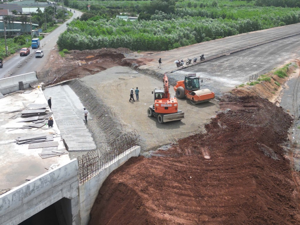 Cao tốc Biên Hòa - Vũng Tàu thành hình đẹp như 